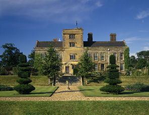 aacanons_ashby_house