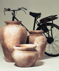 italian_terrace_urn-withbike